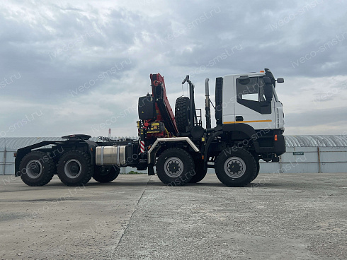 Тягач АМТ N.V. 732910 (8x8) 480 л.с. шины 425/85R21 с КМУ Fassi F215