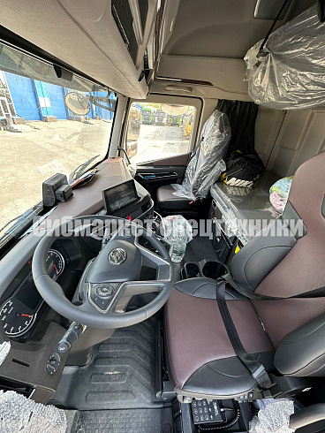 Седельный тягач HONGYAN 4х2 H6  / 520 л.с.